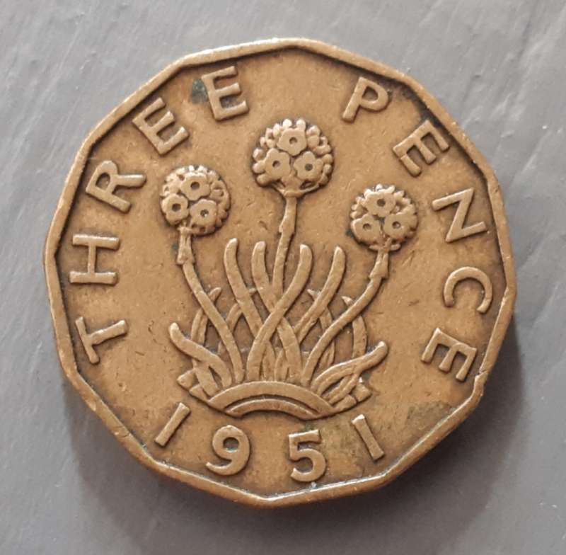 1951 G.BRIT THREE PENCE : RELATIVELY SCARCE
