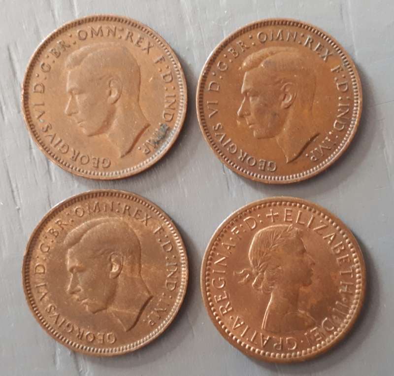 4 X G.BRIT FARTHINGS : DATES FROM 1943