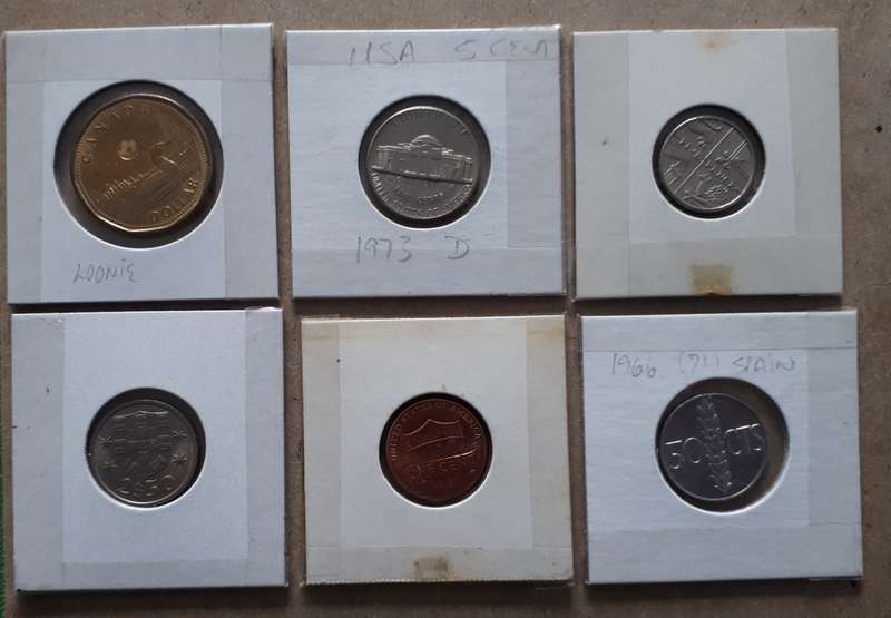 6 X UNC COINS : Different countries