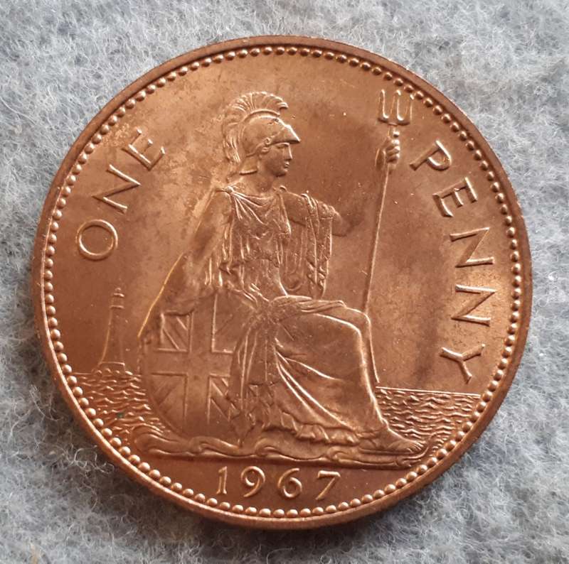 1967 Great Britain one penny : UNC