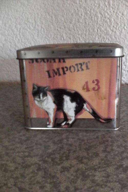 NOVELTY TIN
