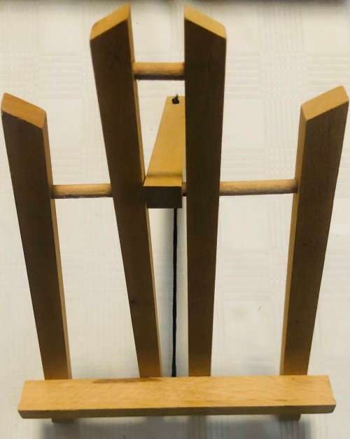 Wooden Mini Art Easel in Excellent Condition
