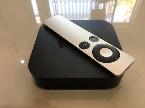 Apple TV (3rd Gen) With Remote