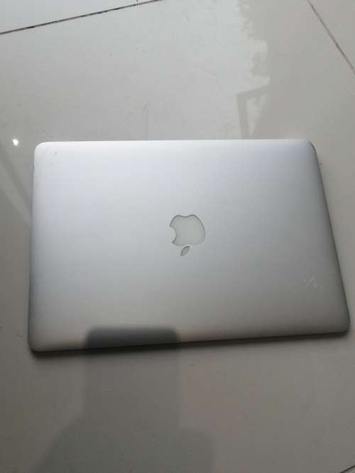 MacBook Pro 13-Inch `Core i5` 2.9 Touch/Late 2016 ***Repair Center Clearance Sale***