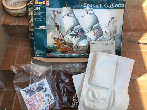 Revell - Spanish Galleon 1:96