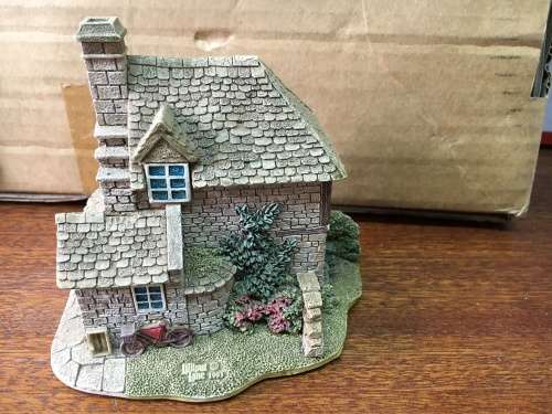 Vintage LillyputLane - Hand made