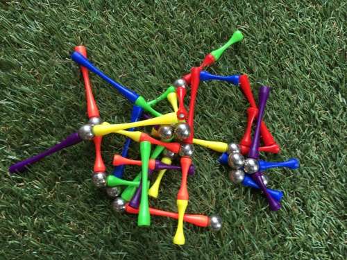 Magnetic Stix and Balls to create designs with super colour