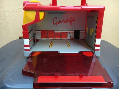 Burago Ferrari Truck playing set with sound - reduced