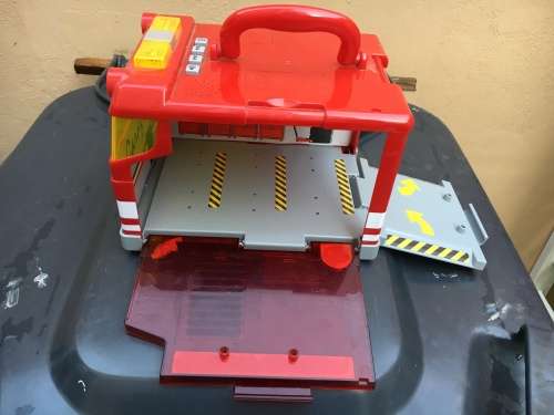 Burago Ferrari Truck playing set with sound - reduced