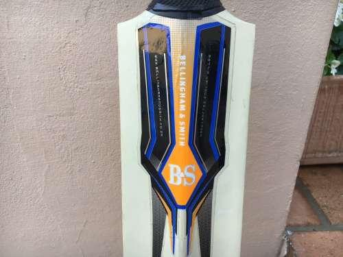 Bellingham and Smith Bat Volcano - looks almost Brand New - size 6