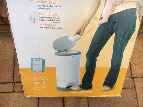 Wow - Fantastic condition - virtually brand new - Korbell Nappy Disposable System