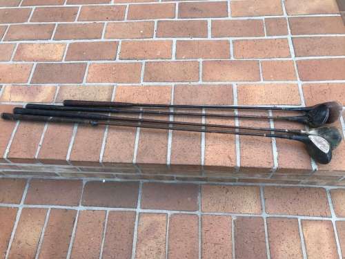 Vintage Golf Clubs for bar or mancave or display - Lot 3