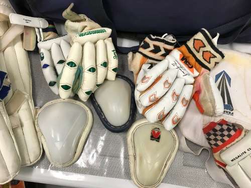 Cricket kit - various items with bag