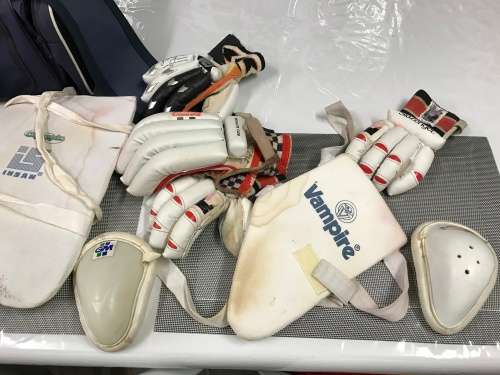 Cricket kit - various items with bag
