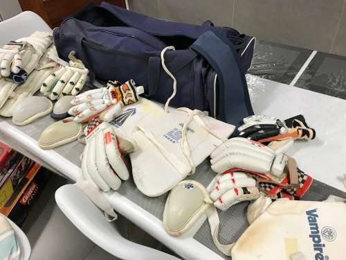 Cricket kit - various items with bag