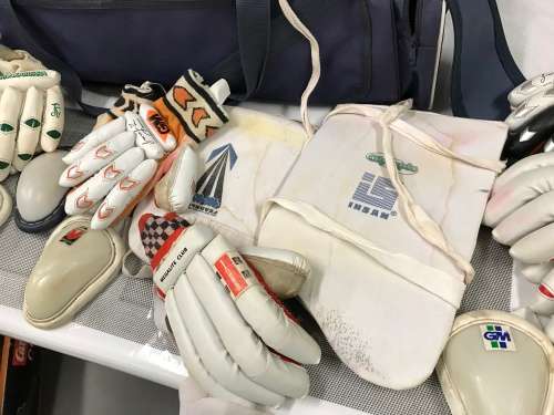Cricket kit - various items with bag