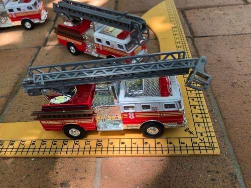4 fantastic fire engines for layout or display