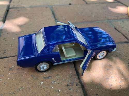 New die cast 1964 Ford Mustang - pull back action