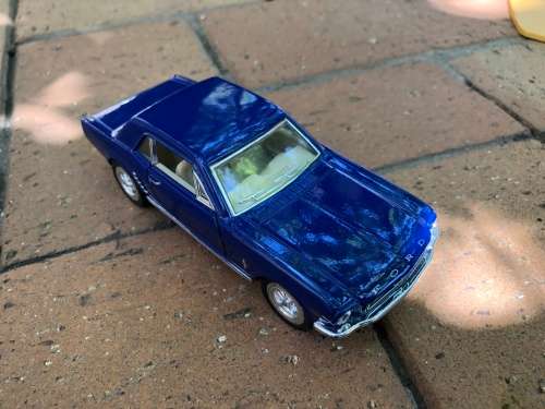 New die cast 1964 Ford Mustang - pull back action