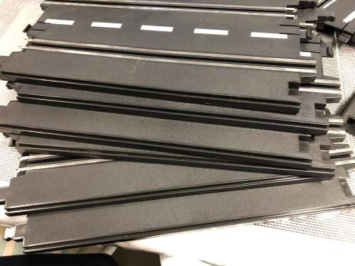 Large set of Artin slot car