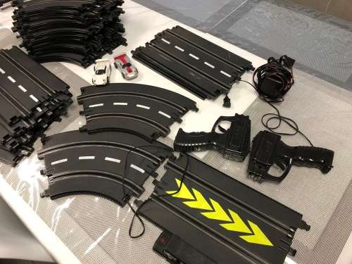 Large set of Artin slot car