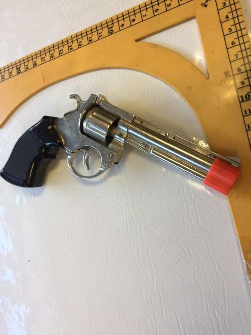 Nice pretend playing gun