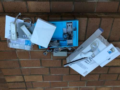 Wii - good value and cheap price in box