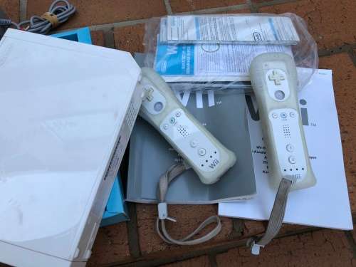 Wii - good value and cheap price in box