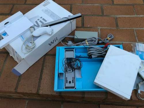 Wii - good value and cheap price in box