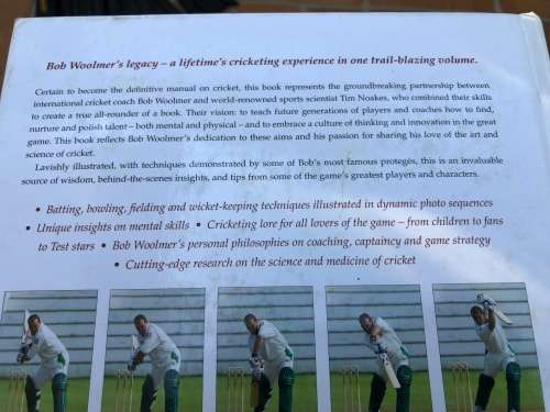 Amazing cricket bible - Bob Woolmer - very good condition - over 640 pages