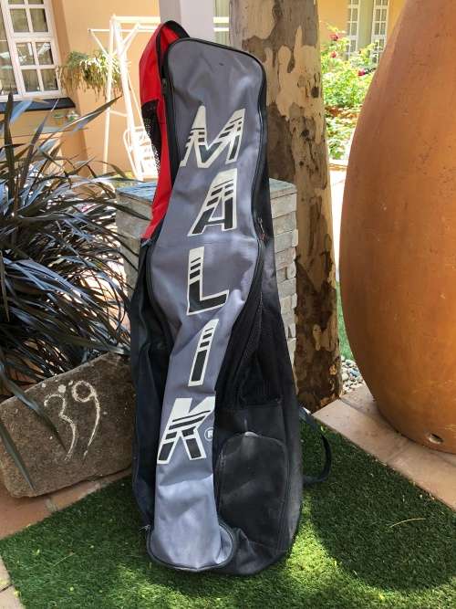 Fantastic Malik Hockey Stick Bag to carry a few sticks and balls