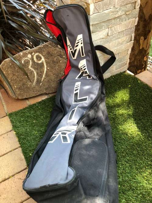 Fantastic Malik Hockey Stick Bag to carry a few sticks and balls