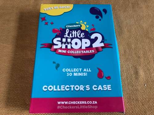 Wow - Little Shopper collection - stall, items and carry case