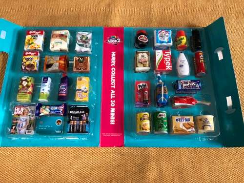 Wow - Little Shopper collection - stall, items and carry case