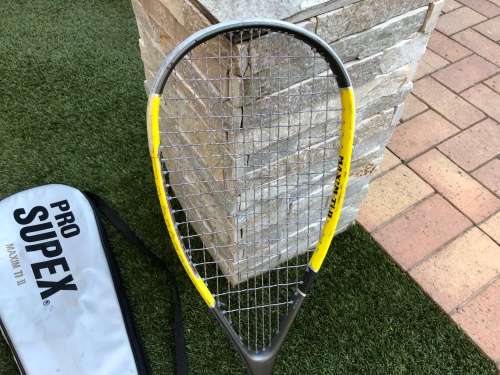 Excellent quality squash racquet - very light and enjoyable