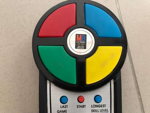 Vintage Pocket Simon Console - tested and it works - collectors piece