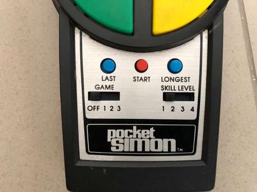 Vintage Pocket Simon Console - tested and it works - collectors piece