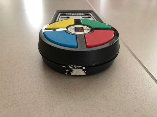 Vintage Pocket Simon Console - tested and it works - collectors piece
