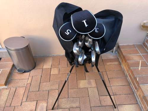 Wow - lovely full folf set Wilson - nice condition