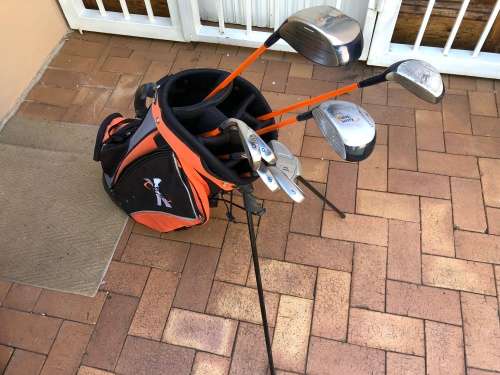 Lovely junior golf club set for 13 - 16 yr olds