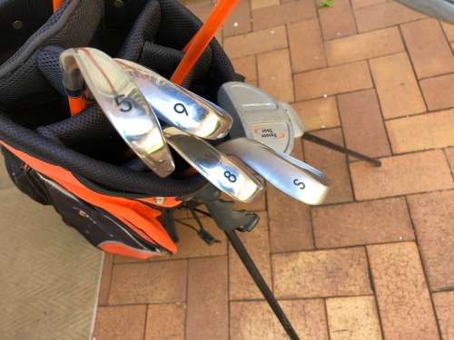 Lovely junior golf club set for 13 - 16 yr olds