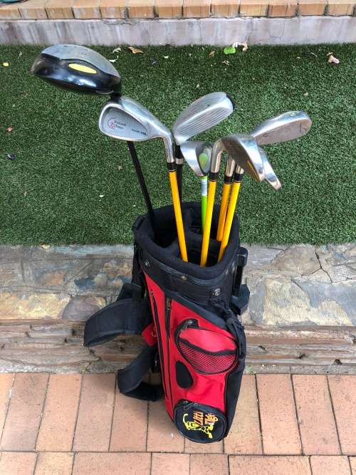 Junior golf clubs with bag - nice
