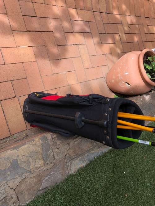 Junior golf clubs with bag - nice