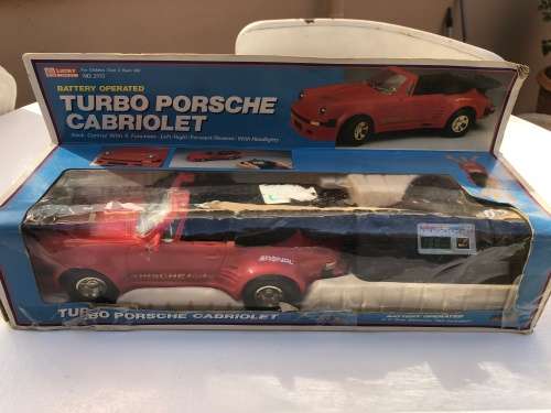 Vintage collectable remote control Porsche nice size
