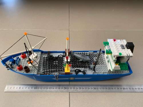Amazing original Lego ship - very detailed