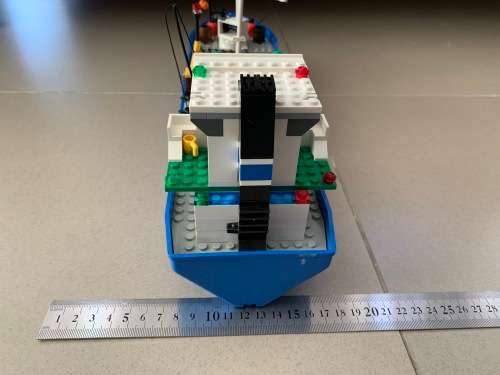 Amazing original Lego ship - very detailed