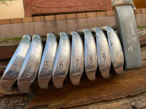 Lovely Mizuno golf clubs with light stand bag - Bargain