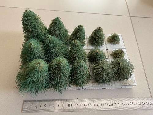 Large set of trees for track scenery