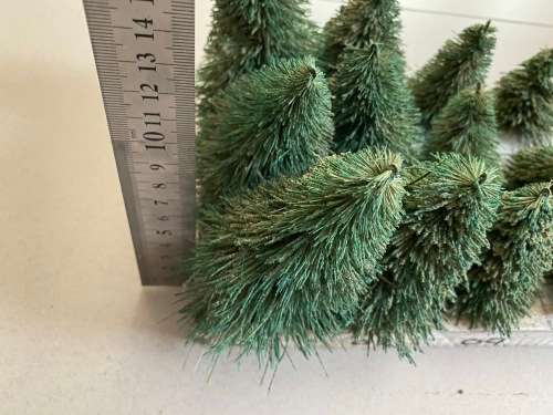 Large set of trees for track scenery