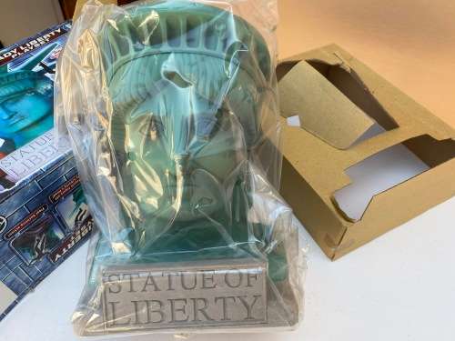 Marvel X Men Collectable Statue of Liberty